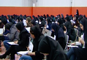 فراموشکاری مسئولین باعث سردرگمی قبول شدگان کنکور شد + فیلم