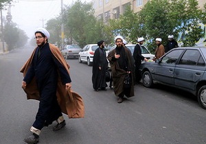 اعزام  250 روحانی به پیاده روی اربعین
