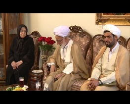 دیدار نماینده ولی فقیه در استان با خانواده شهدا