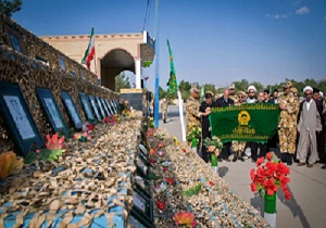 تکاوران ارتش در شاهرودمیزبان خادمان حرم رضوی شدند