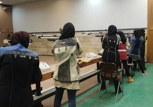 برگزاری مسابقات تیراندازی با تفنگ بانوان