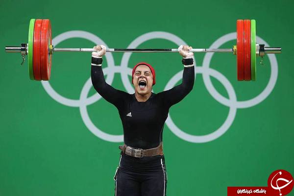 اولین زن وزنه بردار محجبه مدال برنز گرفت+عکس