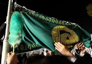 گذشت به حرمت حضور پرچم منور رضوی