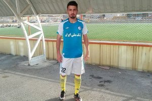 فوتبالیست گلستانی در تیم پتروکیان شوشتر