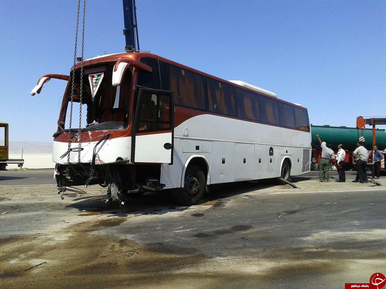 سبقت در پیچ خطرناک کار دست راننده داد + تصاویر
