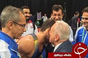 بوسه تاماش آیان، بر گونه کیانوش رستمی پس از کسب مدال طلای المپیك ريو + فیلم
