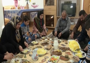 رنگ باختن غذاهای سنتی مازندران در بین خانواده‌ها + فیلم