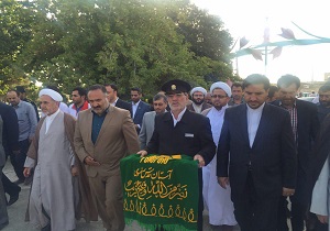حمل پرچم بارگاه رضوی به سلماس