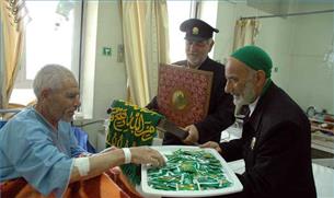 حضورخادمان حرم رضوی در بیمارستان «سینا» ی مشهد