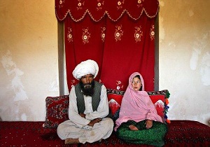 ازدواج مرد ۴۲ ساله با دختر ۶ ساله
