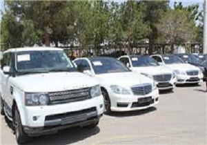 توقیف خودروی سواری "سراتو" قاچاق در یزد
