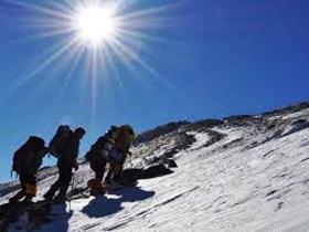 فتح قله دناتوسط کوهنوردان مسجدسلیمانی