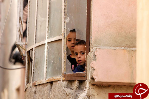از لاک زدن سیاستمدار مرد انگلیسی تا کشیدن 4 خودرو با دندان
