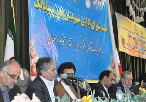 دو بانده کردن جاده های خور وبیابانک
