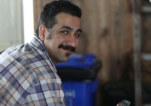 پای صحبت&zwnj;های محمد نادری؛ خالق شخصیت &laquo;جناب&zwnj;خان&raquo;/ اسم &laquo;جناب&zwnj;خان&raquo; از کجا آمد؟