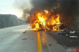 نجات از چنگال آهن و آتش با اقدام شجاعانه پلیس