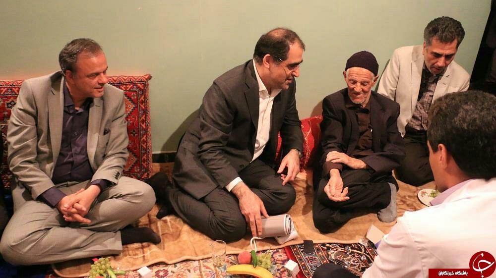 وزیر بهداشت در منزل پدر سردار سلیمانی + فیلم