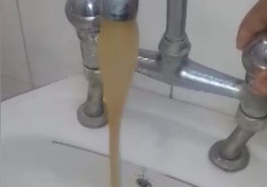آب شرب شهرکرد گل آلود است + فیلم