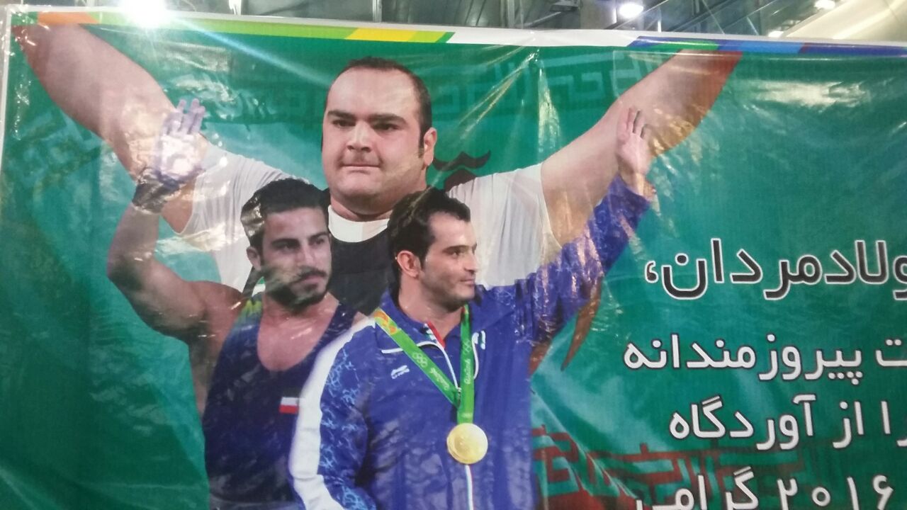 بازگشت اعضای تیم ملی وزنه برداری به ایران+تصاویر اختصاصی