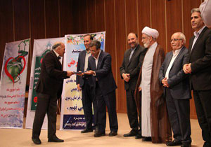 تجلیل از پزشکان نمونه گناباد به مناسبت فرارسیدن روز پزشک