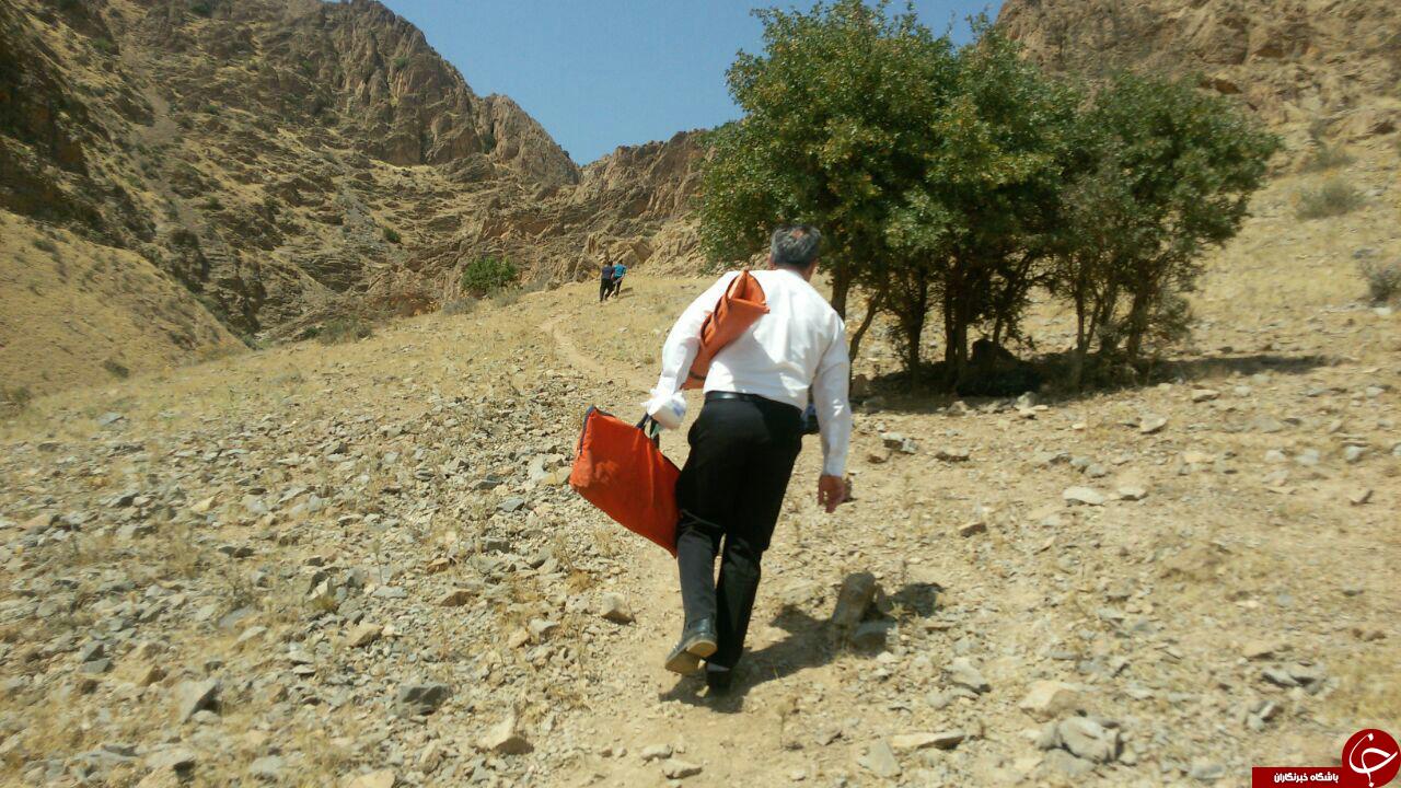 نجات جان یک مصدوم در ارتفاع ۲ هزار متری