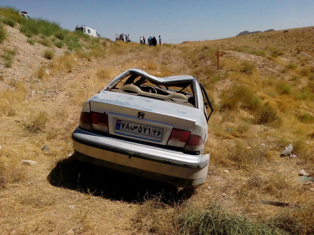 واژگونی یک دستگاه سواری سمند در محور قوچان به سبزوار