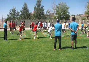 تیم فوتبال صبای قم در نیر اردو زد
