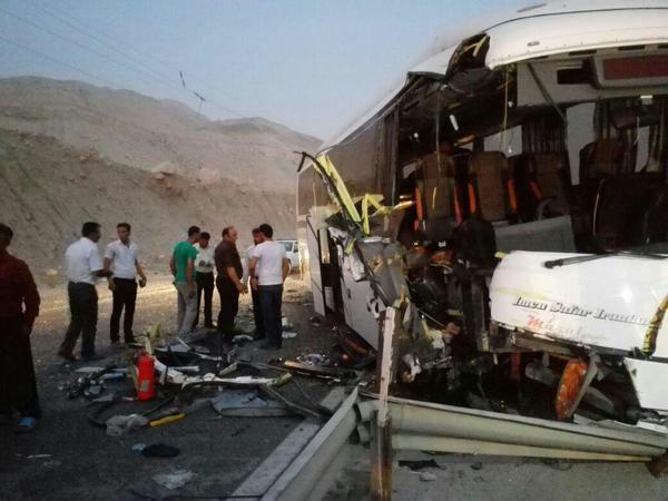 دو مصدوم در تصادف اتوبوس کارگران پارس جنوبی