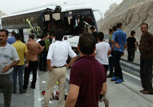 انتقال دو مصدوم تصادف عسلویه به شیراز