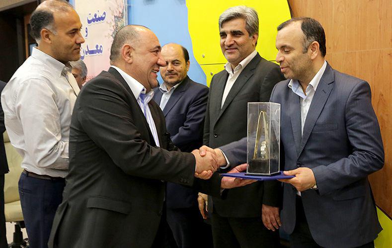 تجلیل از واحدهای صنعتی و معدنی برتر استان بوشهر