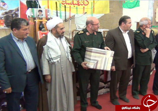 مدافع حرم نهاوندی جایزه جانبازیش را به جبهه مقاومت داد