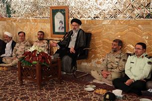 نظام اسلامی کشورهای همجوار را دشمن تلقی نمی‌کند