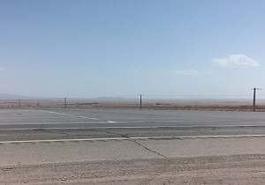 علائم راهنمایی به این اتوبان نرسیده است! + فیلم