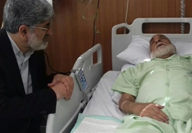 علی مطهری از حجت‌الاسلام طباطبایی عیادت کرد
