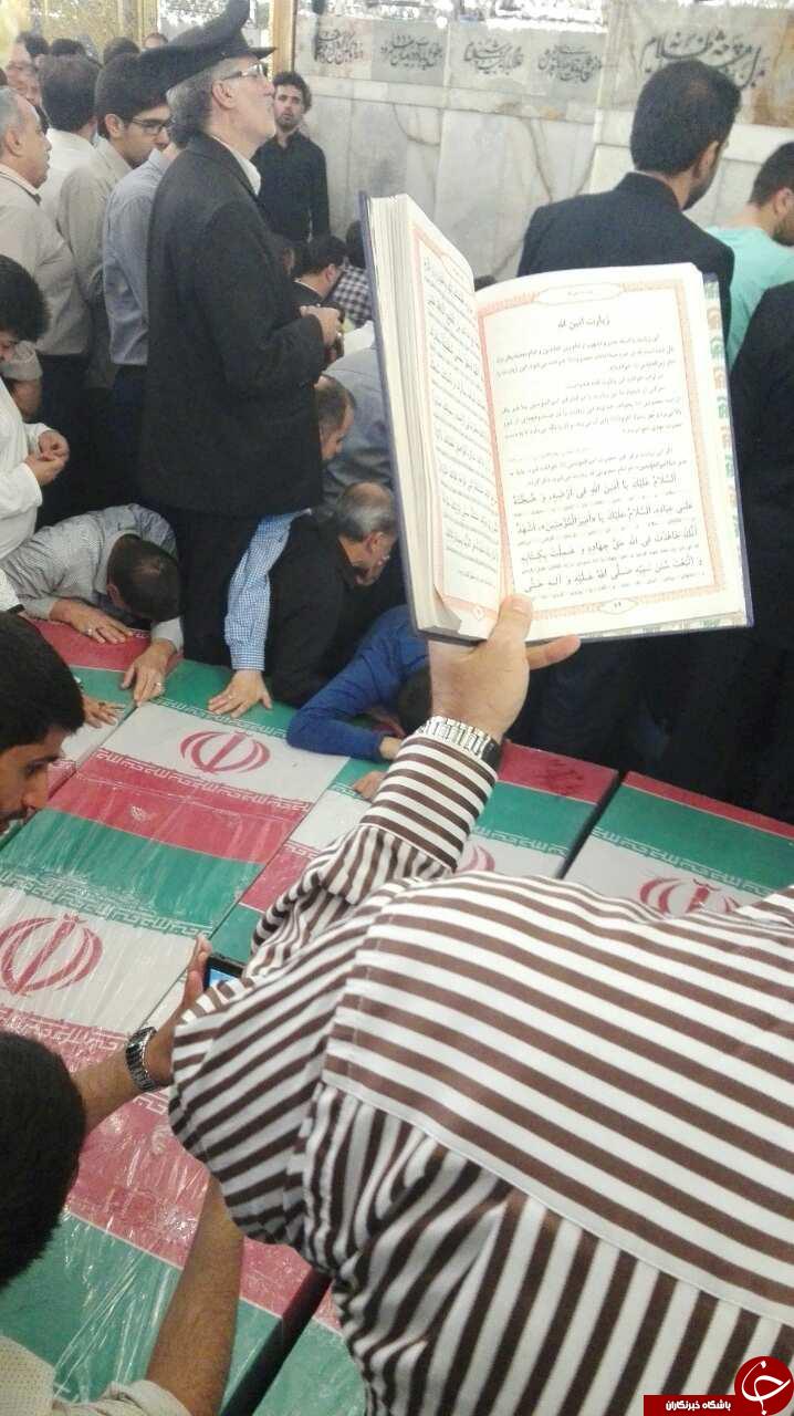تشییع پیکر 4 شهید گمنام در جوار بارگاه امام رضا (ع) + تصاویر