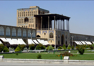 تعطیلی بناها ی تاریخی اصفهان همزمان با شهادت امام جعفر صادق(ع)