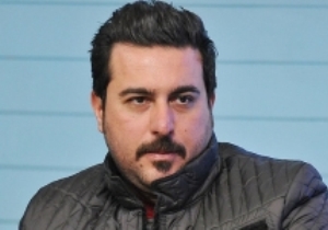 شنبه///مطالعه صفحه حوادث روزنامه هم به بازیگری کمک می کند