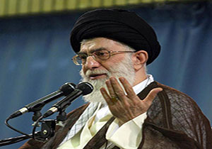 رهبر انقلاب: روحيه‌ی جهادی را بر روحیه‌ی تافته جدا بافته بودن ترجیح بدهید + فیلم