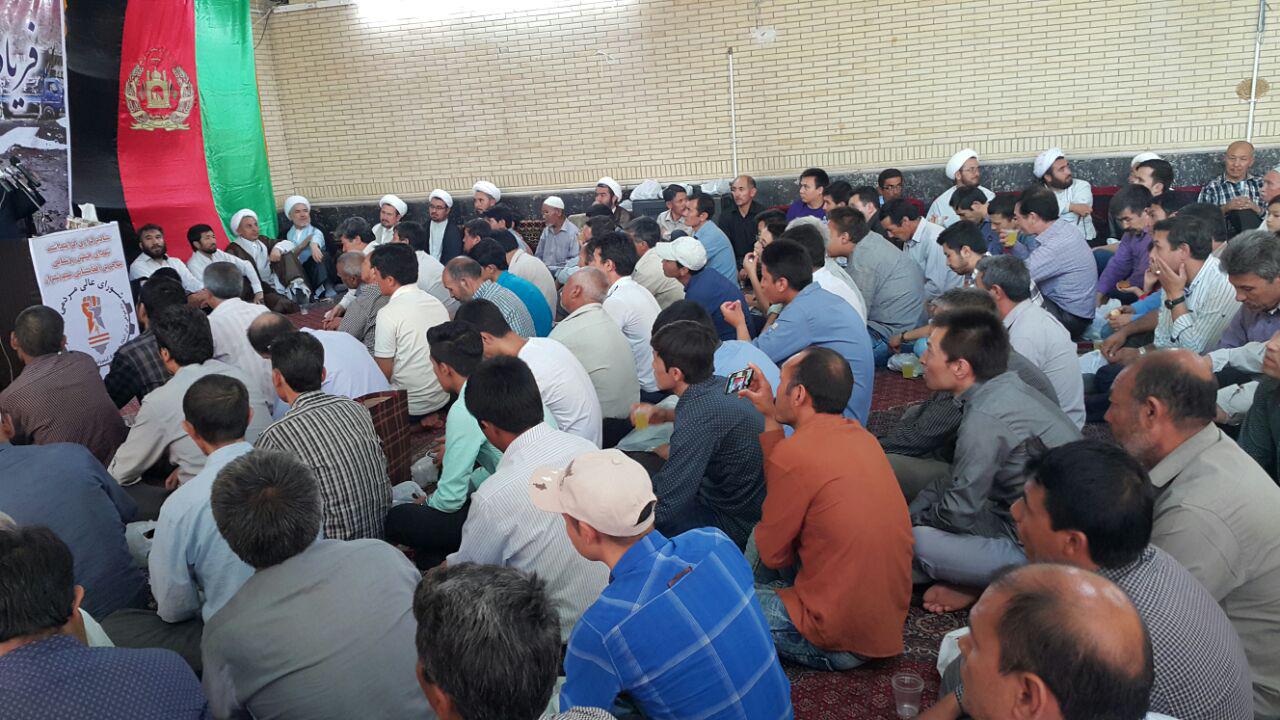 مراسم بزرگداشت شهدای جنبش روشنایی در شیراز برگزار شد