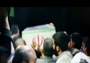 خداحافظی فرزند شهید مدافع حرم با پدرش + فیلم