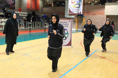 مسابقات آمادگی جسمانی دختران دانشجو در همدان