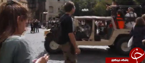 حمله ساختگی داعش به پراگ و غافلگیر شدن گردشگران+ تصاویر