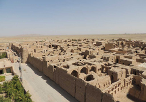 قلعه تاریخی مورچه خورت نیازمند بازسازی