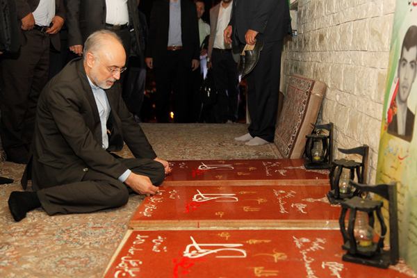 تجدید بیعت با شهداء در امامزاده صالح(ع) با حضور صالحی