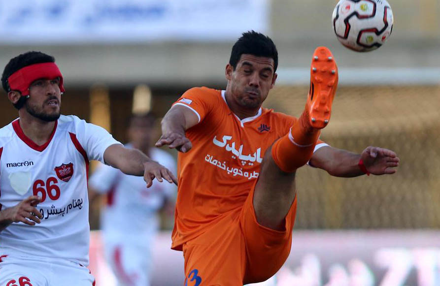 شکوری: پرسپولیس مدعی اصلی قهرمانی است/ فوتبالم را در سایپا تمام می کنم