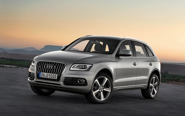 مقایسه  دو خودرو BMW X4 و آئودی Q5 +جدول