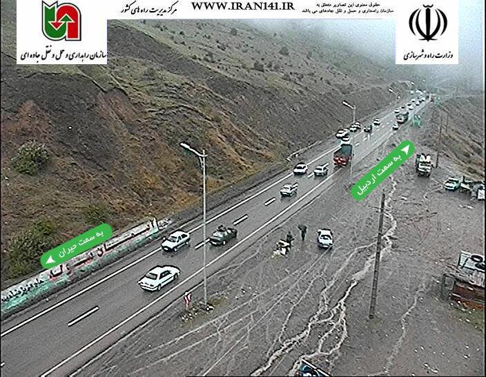 ترافیک نیمه سنگین در محور رشت-قزوين و كرج-چالوس/بارش باران در 4 استان&zwnj;+تصاویر