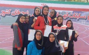 درخشش دوندگان بانوی دوومیدانی کار استان یزد بامدال های رنگارنگ