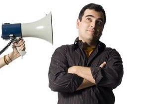 چرا مردها دوست دارند همیشه حرف اول را در خانه بزنند؟