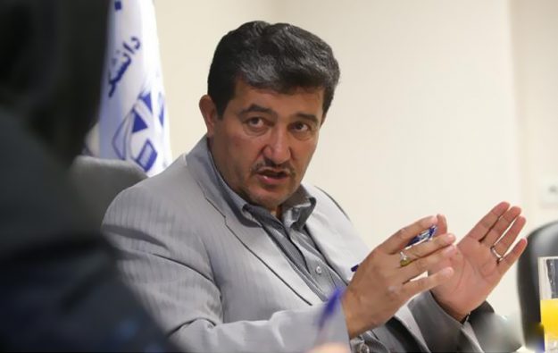 تهدید، تطمیع یا تردید ! / چرا پرونده سازی پارلمانی سرانجامی ندارد؟